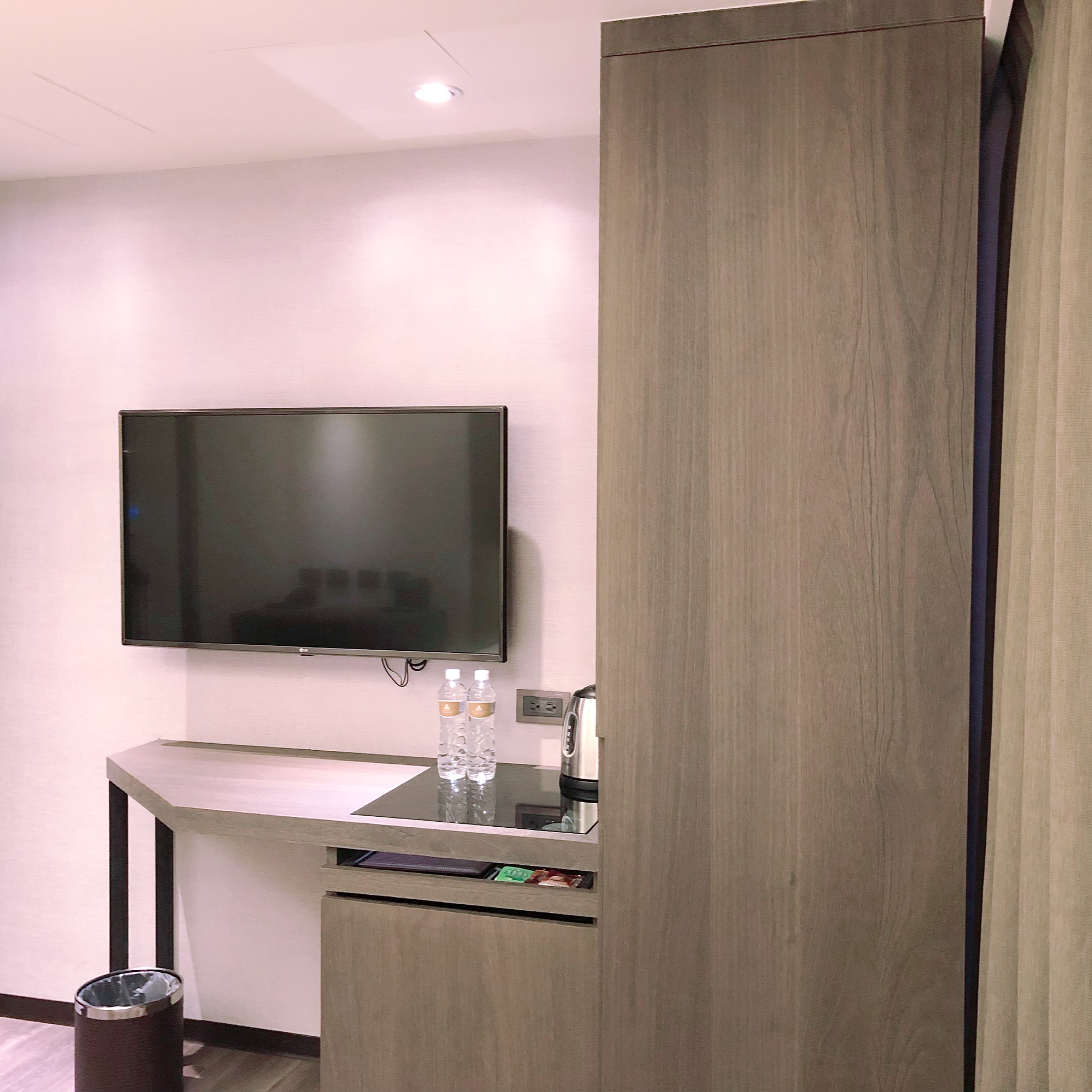 06242FF8-635D-4B9D-81E0-E952A7C68CEE