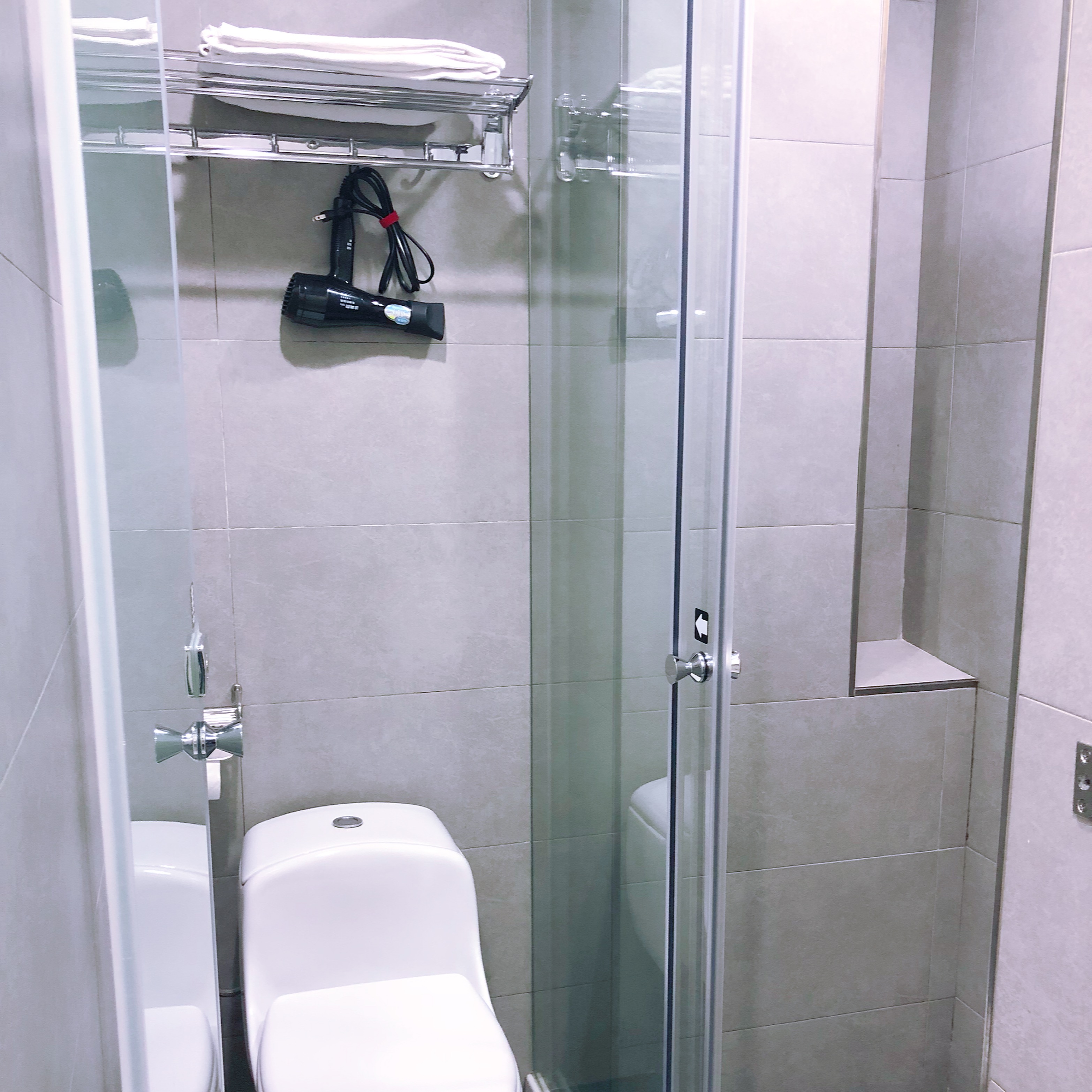 111A34EB-51D7-44C5-BC79-82329AECBEF5