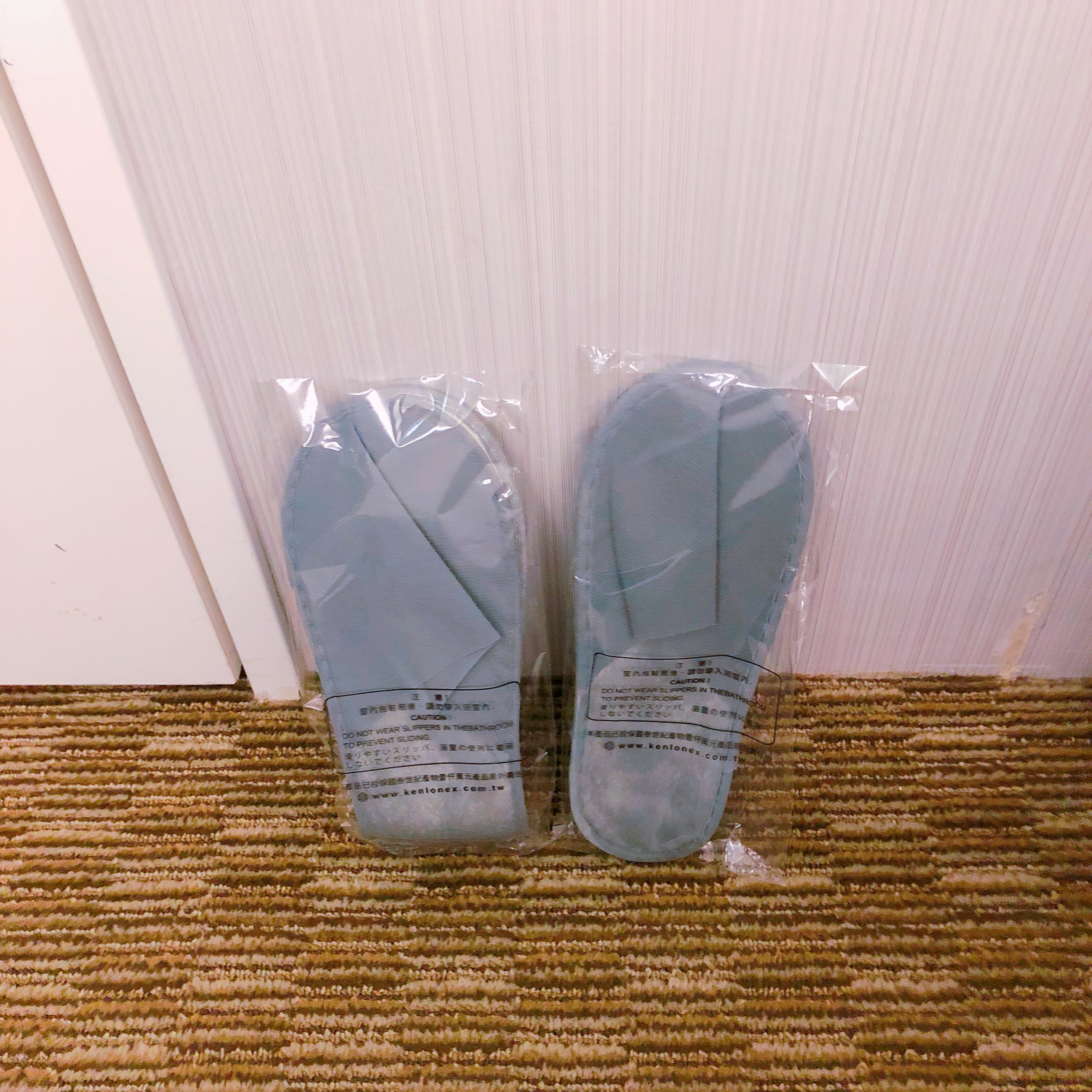 DBF61502-8368-42CD-86AB-245450A999A3