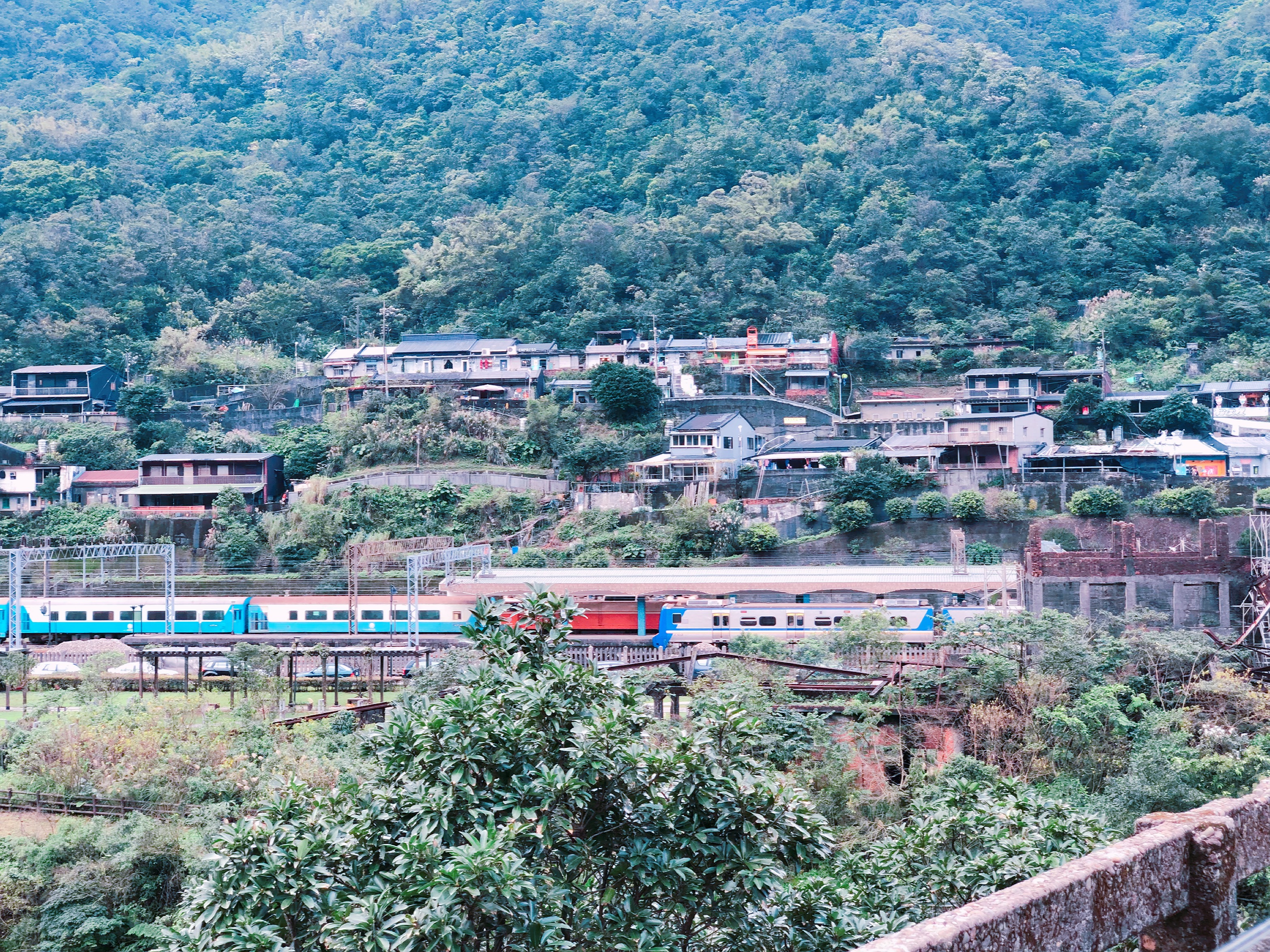 E8DB4323-C1A4-4083-AF57-5C09130E5E33